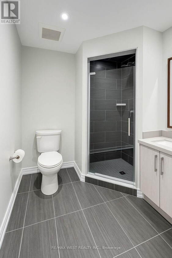 Building Photo - 340 Atlas Ave