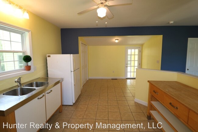 Building Photo - 2 br, 1 bath House - 1735 Mountainview Road