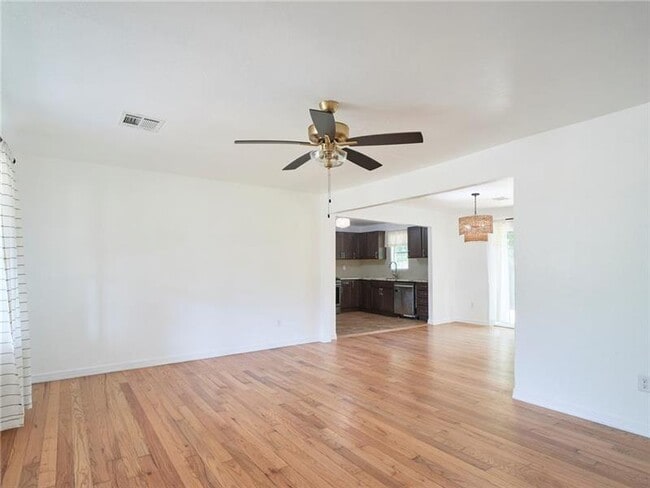 Foto del edificio - 817 NW 48th St