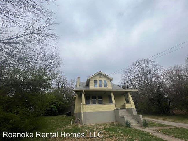 Building Photo - 3 br, 1.5 bath House - 3715 Hershberger Road