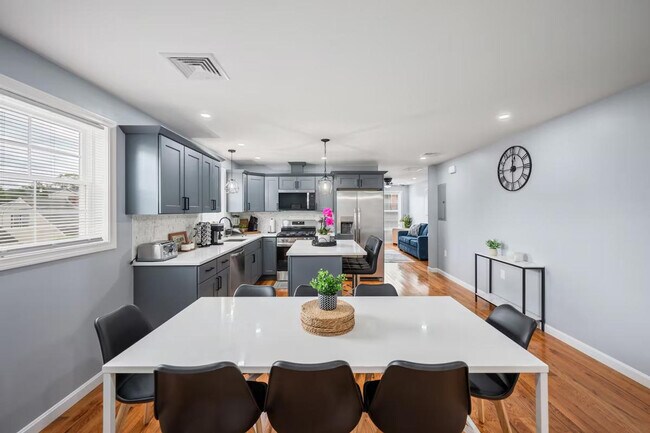 Foto del edificio - 109 Flora St