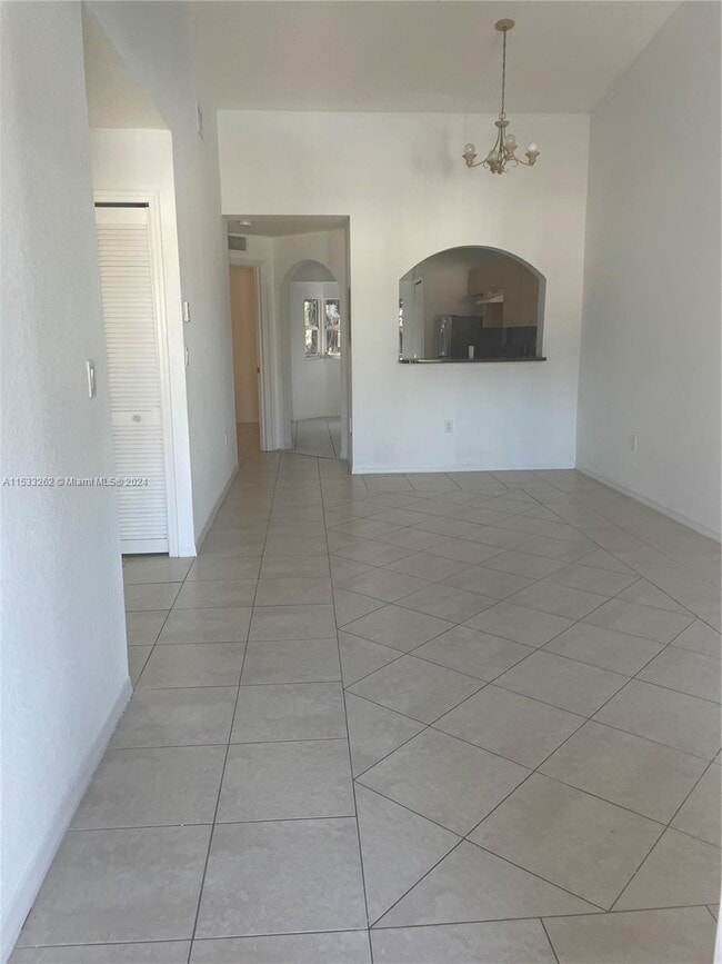 Building Photo - 1260 SE 31st Ct