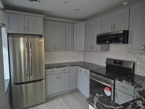 Building Photo - 209 Endicott St