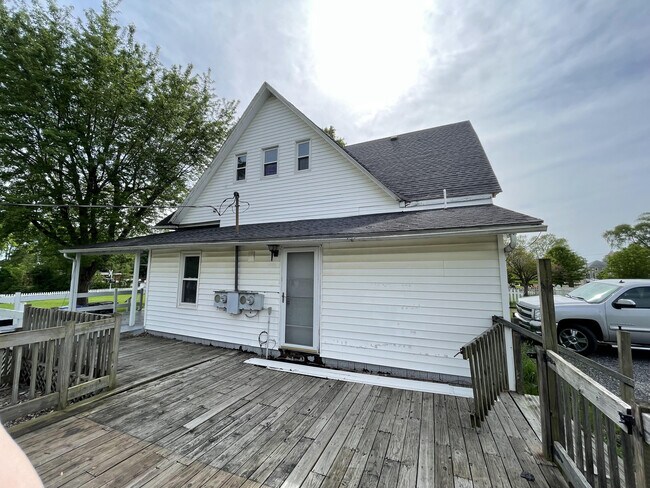 Building Photo - 506 E Taylor St