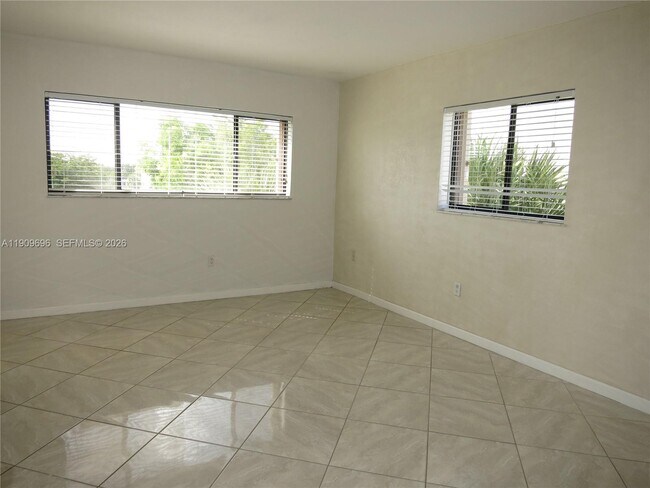 Foto del edificio - 8600 SW 133rd Avenue Rd