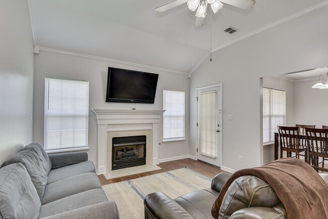 Building Photo - 660 Butler Springs Cir