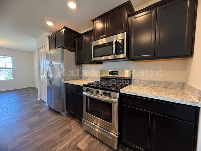 Foto del edificio - 2372 Upland Rd