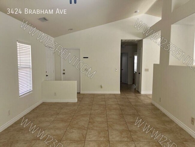 Foto del edificio - 3424 Brabham Ave