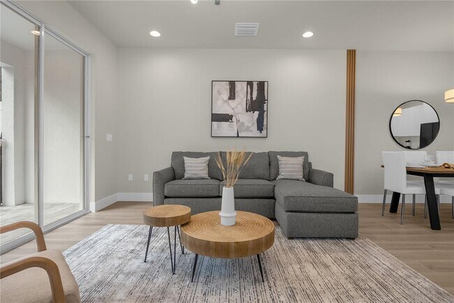 Foto del edificio - 1415 Serendipity Ln