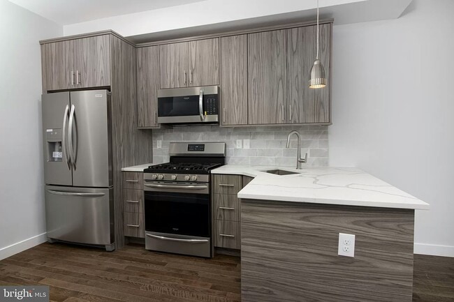 Photo - 2016 N Franklin St Townhome