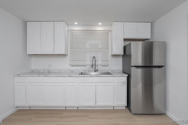 Foto del edificio - 109 6th Ave