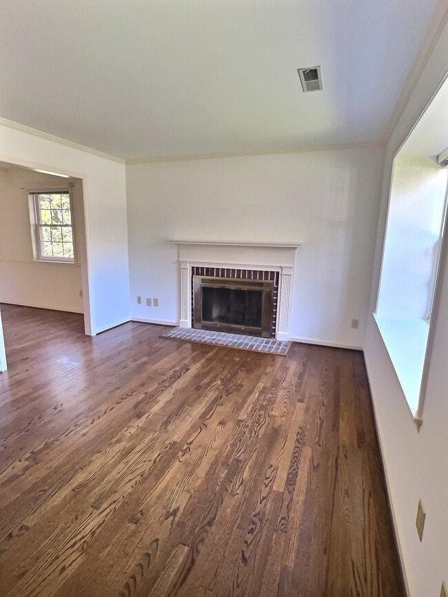 Living room with adjoining dining room - 69 Court Pl