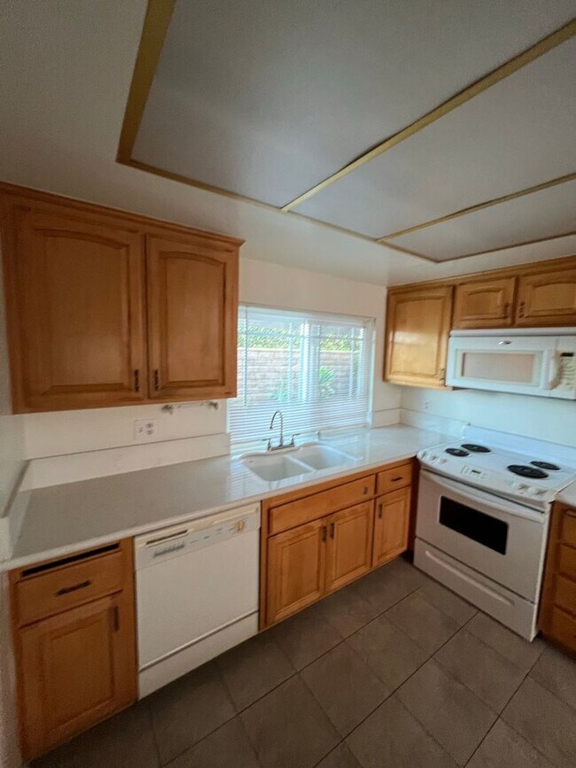 Foto del edificio - Beautiful 4 Bd Townhouse