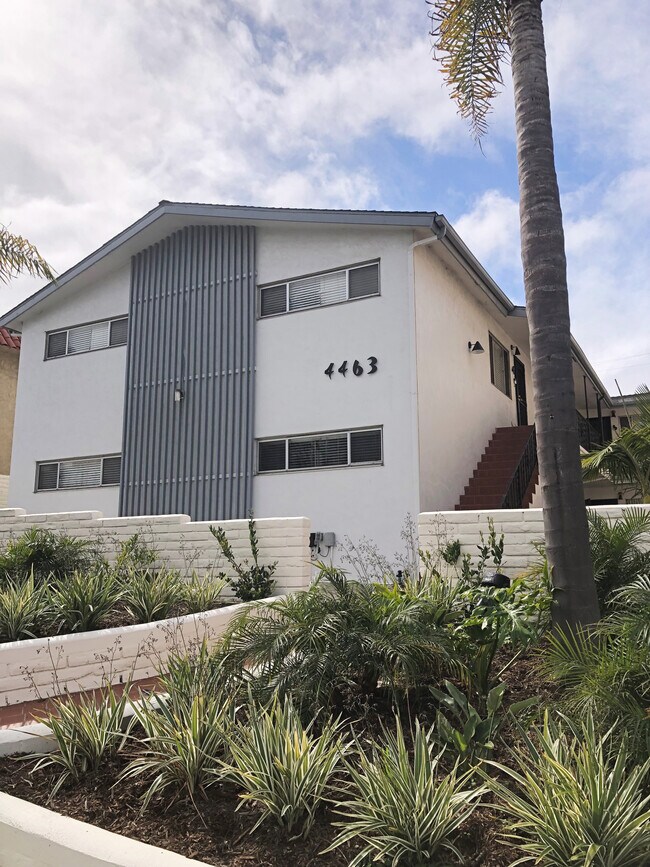 Building Photo - 4463 Mentone St