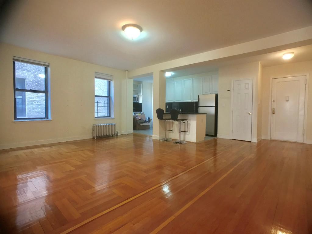 Primary Photo - 105 Pinehurst Ave