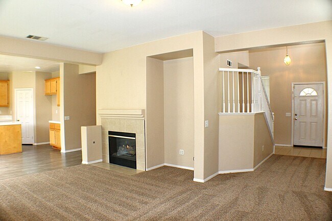 Foto del edificio - Moreno Valley Ranch, Spacious 4 Bedroom
