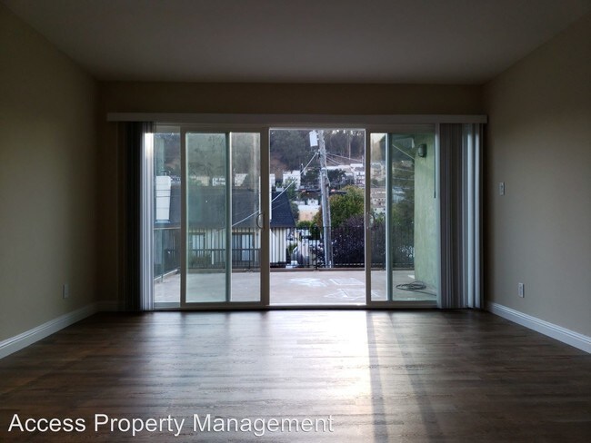 Foto del edificio - 3 br, 2 bath Apartment - 515 Kains Ave.