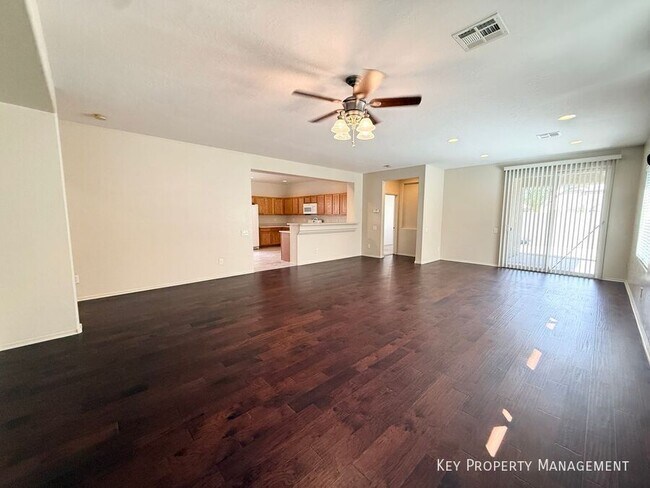 Foto del edificio - 2660 Dirleton Pl