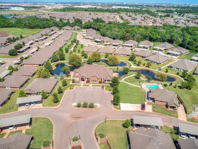 Building Photo - 5721 Campbell Creek Dr