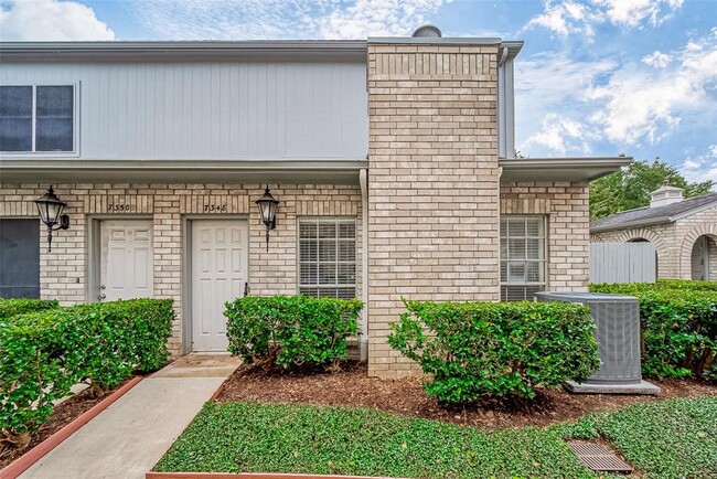 Foto del edificio - 7348 Regency Square Ct