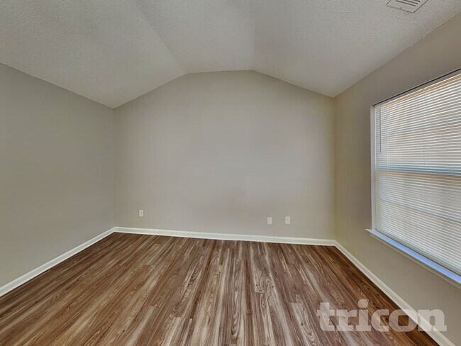 Foto del edificio - 2904 Westwinds Ct