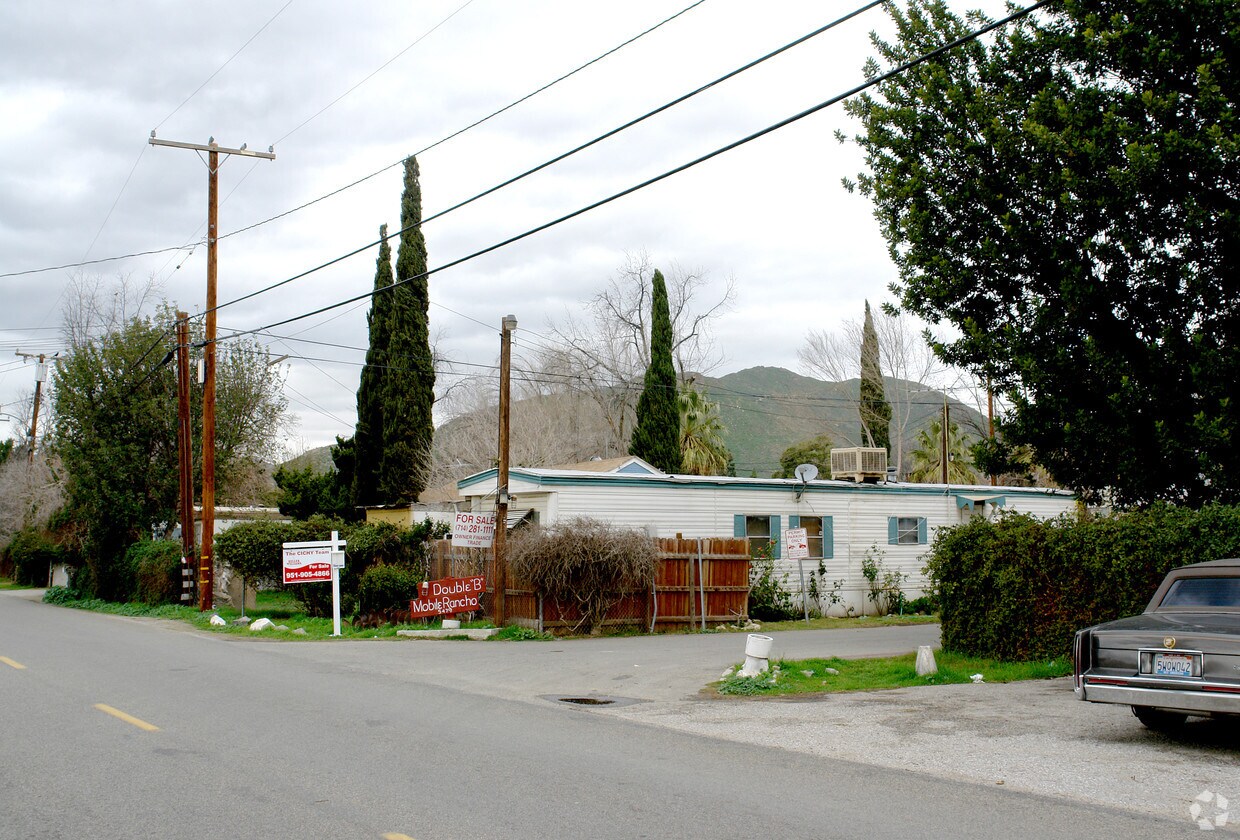 5479 34th St, Jurupa Valley, CA 92509 Apartments in Jurupa Valley, CA