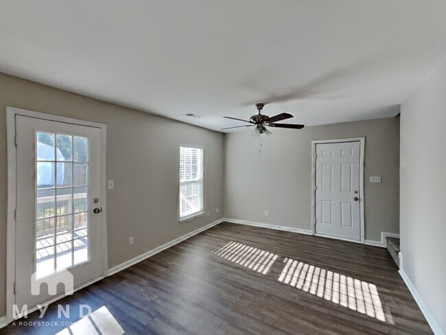 Foto del edificio - 6124 Lawn Meadow Dr