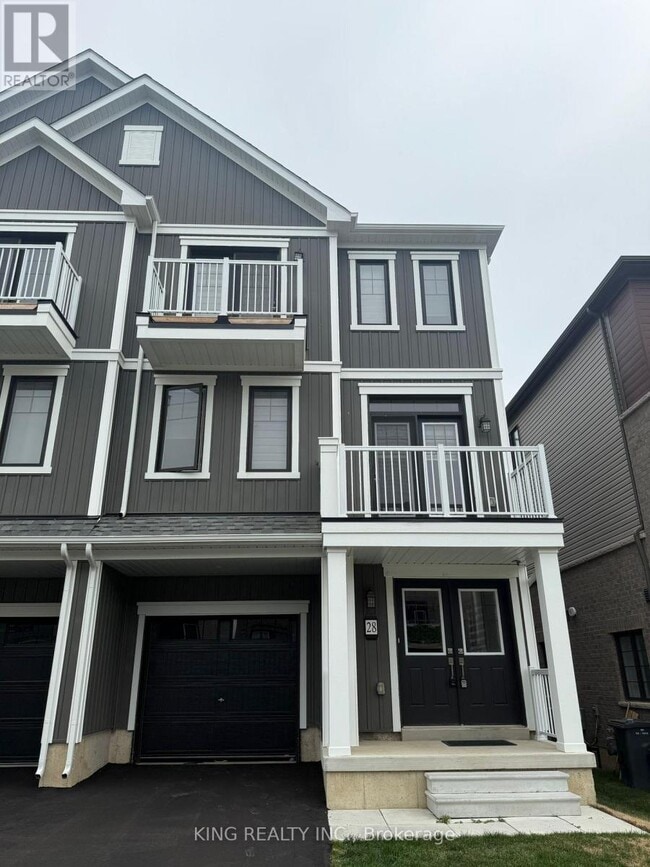 Building Photo - 28 Norwich Cres