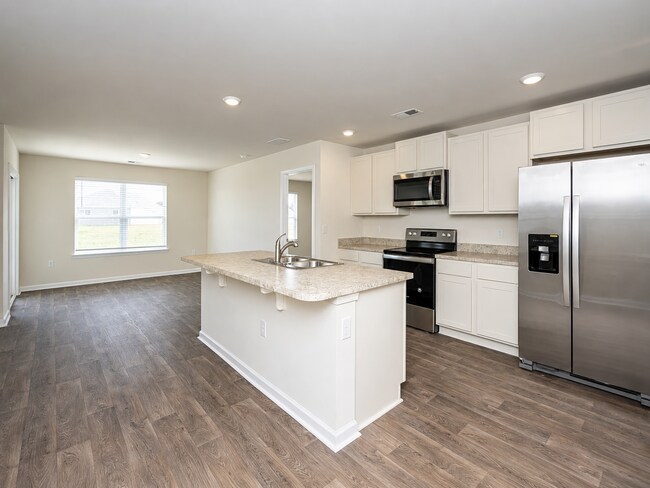 Building Photo - Beautiful 3 Bedroom Home with a Fenced Backyard