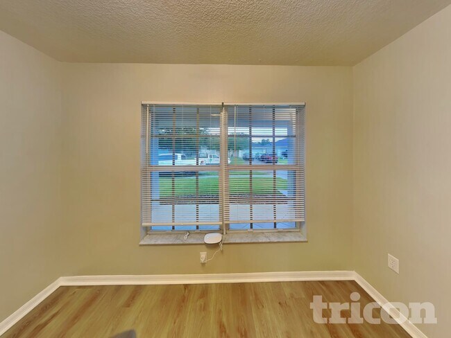 Foto del edificio - 15542 Florida Breeze Loop