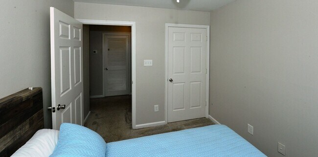 Foto del edificio - Community Clubhouse, exercise room & pool!