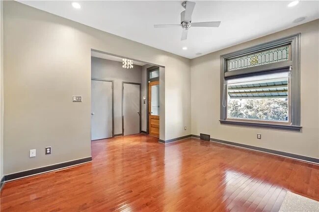 Foto del edificio - 937 Jackman Ave