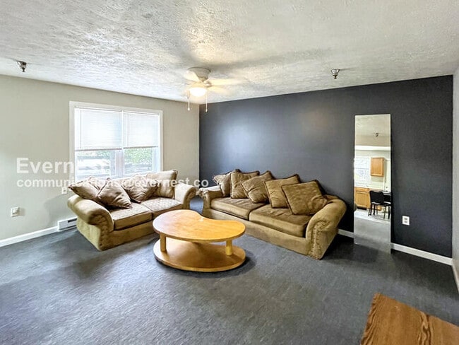 Foto del edificio - 208 Lower Consol Rd NW