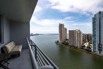 Building Photo - 325 S Biscayne Blvd