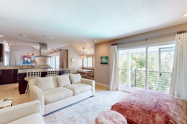 Foto del edificio - 7507 Westmoreland Dr