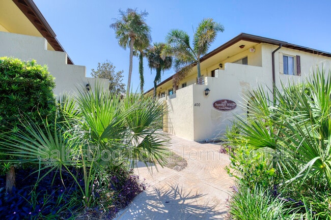 Foto del edificio - 400 Oakridge Blvd