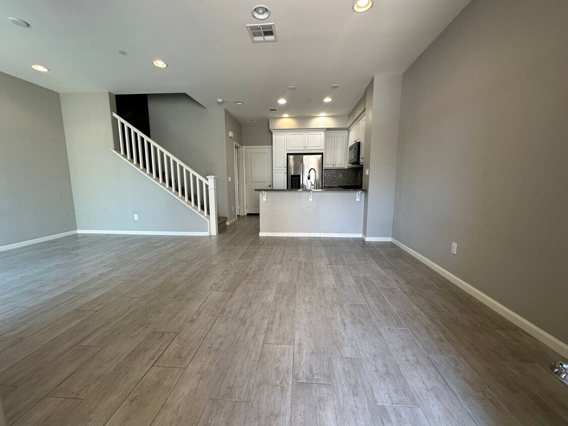 Foto principal - Upgraded 3 Bedroom Condo in South Temecula