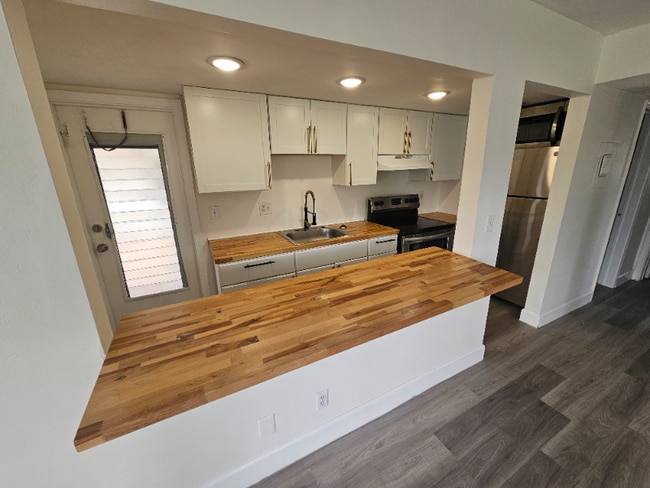 Photo - 236 SE 9th Ave (Deerfield Beach, FL) Apartment