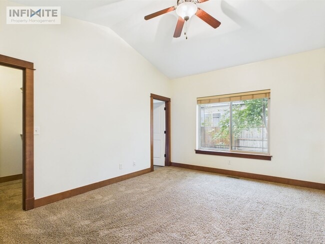 Building Photo - Charming 2-Bedroom, 2-Bath Home in Quiet N...