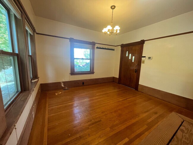 Foto del edificio - Beautiful 2bed 1bath home in Downtown Sacramento