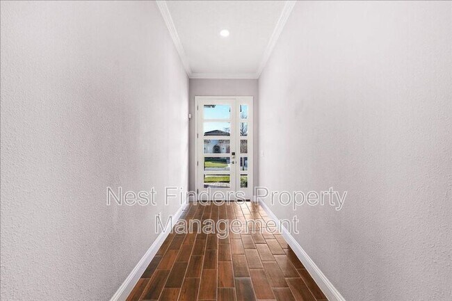 Building Photo - 13461 Lucena Ln