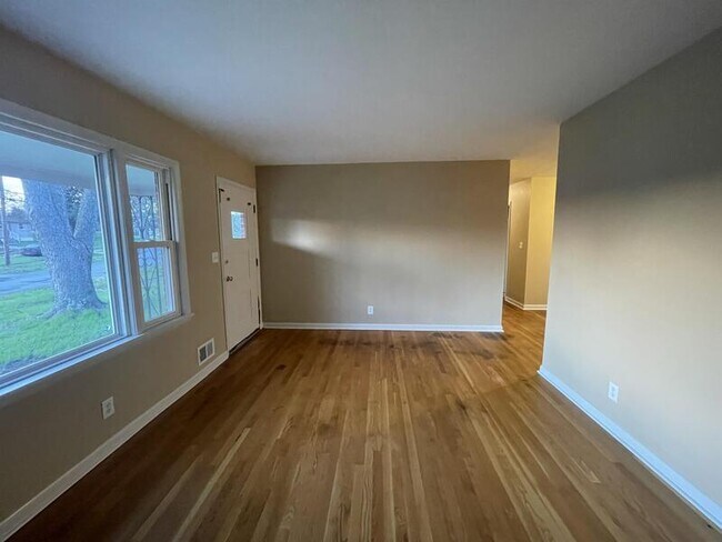 Building Photo - 5614 Arvis Dr