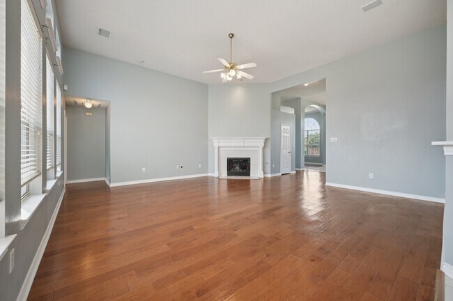 Foto del edificio - 4400 Foxtail Ln