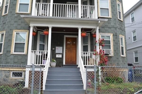 Building Photo - 19 Montfern Ave