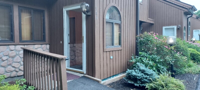 Foto principal - 908 Scenic Ln