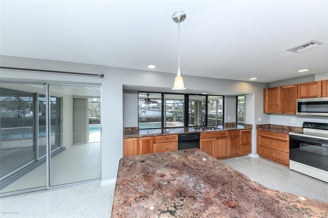 Building Photo - 2429 Aqui Esta Dr