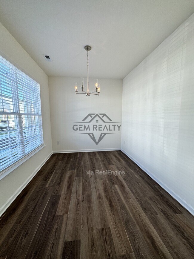 Building Photo - 6184 Belay Dr