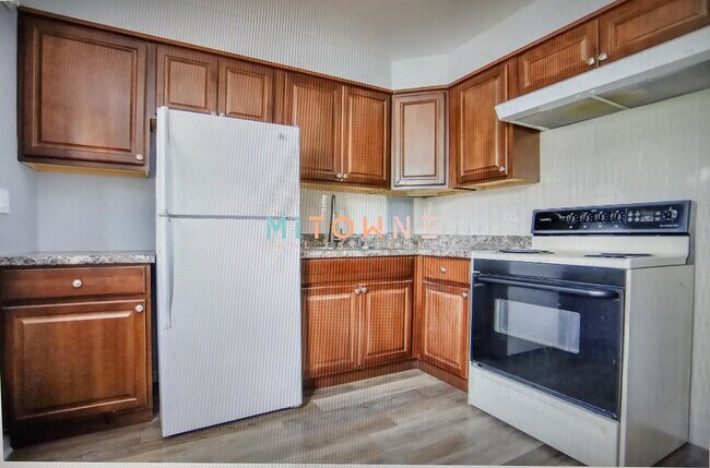 Foto del edificio - 2100 W Farragut Ave