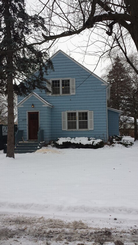 Primary Photo - 4233 Doncaster Dr