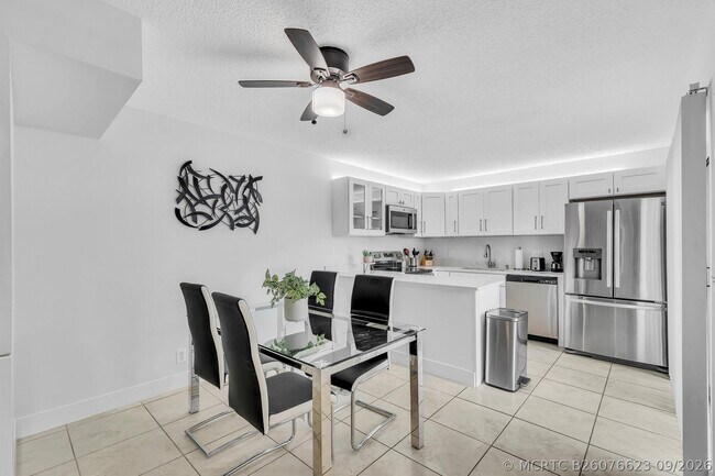 Foto del edificio - 2228 White Pine Cir